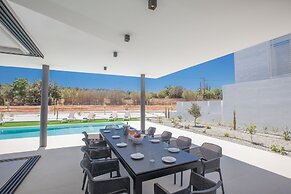 Protaras Elite Pearl Villa Ep16