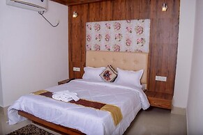Hotel TLB Palace