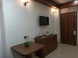 Hotel TLB Palace