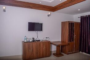 Hotel TLB Palace