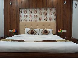 Hotel TLB Palace