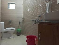 Hotel TLB Palace