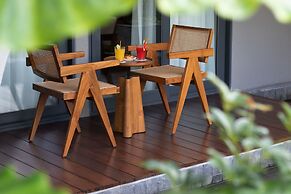 Beachwalk Residence