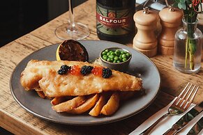 The Falcon Painswick