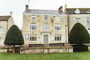 The Falcon Painswick