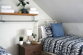 Beautiful 6-bed - Sleeps 12 - Stunning Views