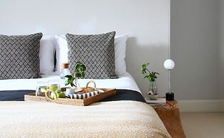 Beautiful 6-bed - Sleeps 12 - Stunning Views