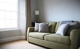 Beautiful 6-bed - Sleeps 12 - Stunning Views