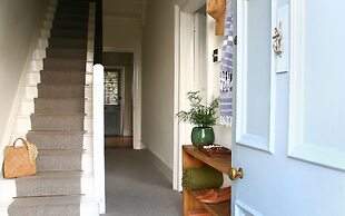 Beautiful 6-bed - Sleeps 12 - Stunning Views