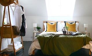 Beautiful 6-bed - Sleeps 12 - Stunning Views