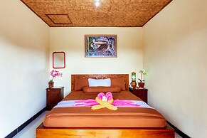 Batur Bamboo Cabin