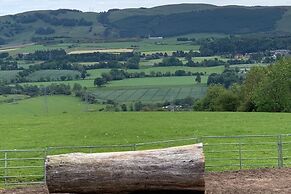 Woodhead Shepherds Hut - Sleeps 2 - Mailer Farm