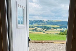 Woodhead Shepherds Hut - Sleeps 2 - Mailer Farm