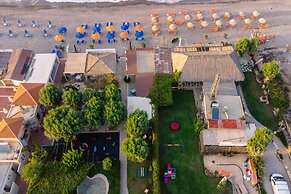 Melina Beach Hotel