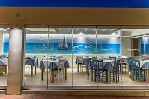Melina Beach Hotel