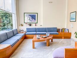 Melina Beach Hotel