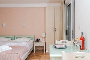 Melina Beach Hotel