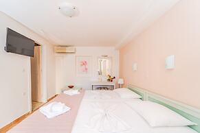 Melina Beach Hotel