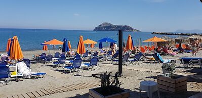 Melina Beach Hotel