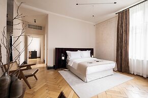 Zola Hotel - Palais de Bohème