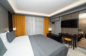 Fama Karakoy