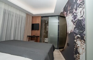 Fama Karakoy