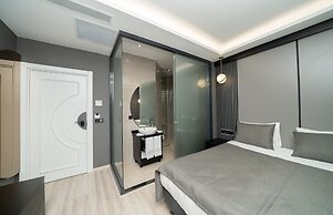 Fama Karakoy