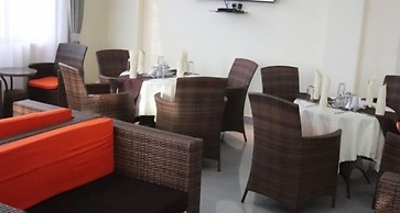 Avesta Hotel