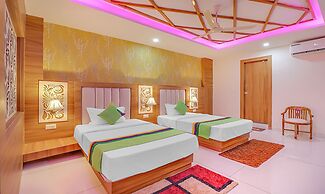 Treebo Royal Mirage, Bhupatwala