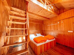 Madpackers Jibhi - Hostel