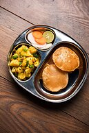 Goroomgo Luxurious Stay Kolkata