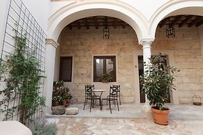Patios de la Riva