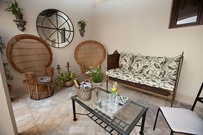 Patios de la Riva