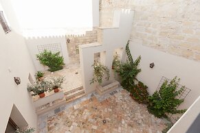 Patios de la Riva