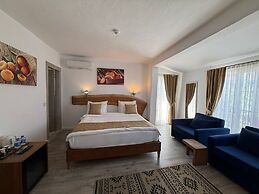 Alaçatı Otel Rebetiko