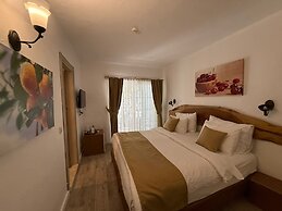 Alaçatı Otel Rebetiko