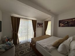 Alaçatı Otel Rebetiko