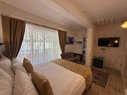 Alaçatı Otel Rebetiko