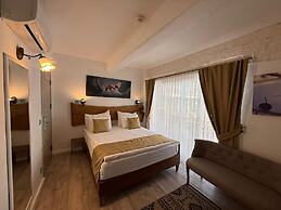 Alaçatı Otel Rebetiko