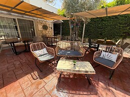 Alaçatı Otel Rebetiko