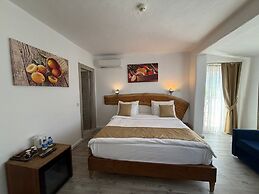 Alaçatı Otel Rebetiko