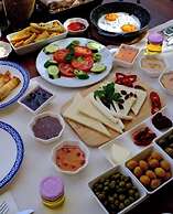 Alaçatı Otel Rebetiko