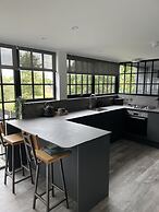 Booking Urban - Halstead