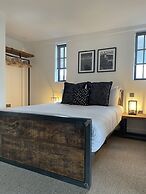 Booking Urban - Halstead