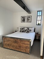 Booking Urban - Halstead