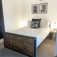 Booking Urban - Halstead