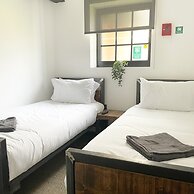Booking Urban - Halstead
