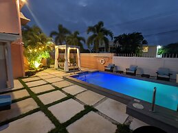 3 Min Walk to Beach - Blessed Manor by Bluescape
