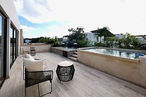 406 Awesome 1Br 2pax designer condo