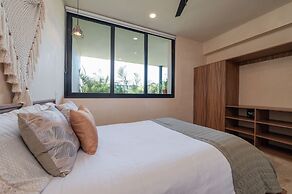 Two Bedroom Luxury Apartment by TuLuna